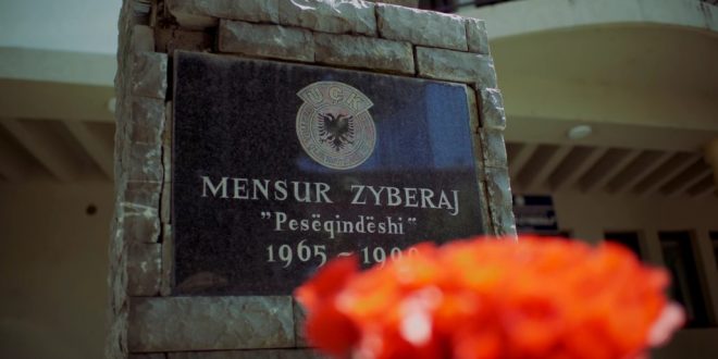 Kryetari i Kosovës, Hashim Thaçi, ka përkujtuar heroin, Mensur Zyberaj në përvjetorin e rënies së tij