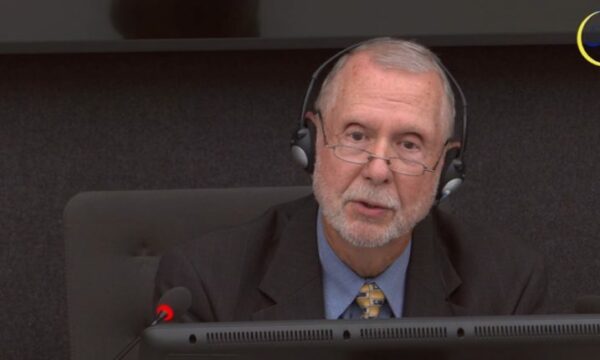 Michael Durkee në Hagë  UÇK ja nuk kishte strukturë të konsoliduar pas luftës