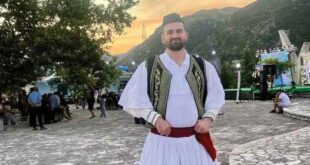 Flet Drejtori Artistik i Festivalit të Polifonisë të Zagorisë “Jeto Natyrën” z. Mihal Kaçi