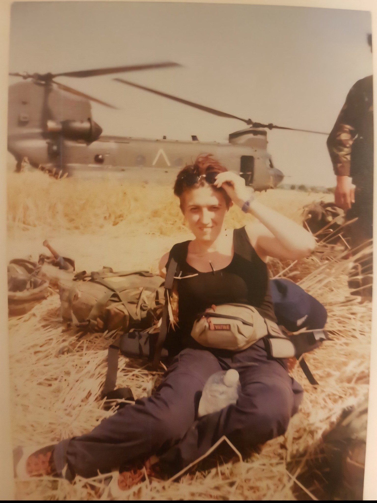 Mimoza Gjevori  Në një kaos të pa përshkruar  kohë lufte e trishtimi  të kërcënuar nga forcat serbe e me dhimbje e lëshuam Kosovën