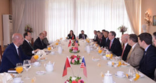 Nishani diskuton me kongresmenë amerikanë për situatën politike