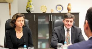 Zyrtari i lartë amerikan, Matthew Palmer gjatë ditës së sotme qëndron për vizitë në Kosovë