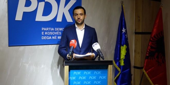 PDK në Mitrovicë akuzon Komunën për 20 shkelje ligjore të gjetura nga ZKA, e fton prokurorinë t'i hetojë ato