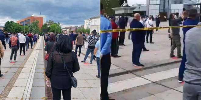 Protestat si ato që mbajtën militantët e Vetëvendosjes, mund të sjellin shumëfishim të numrit të të infektuarve, thotë, Merkur Beqiri