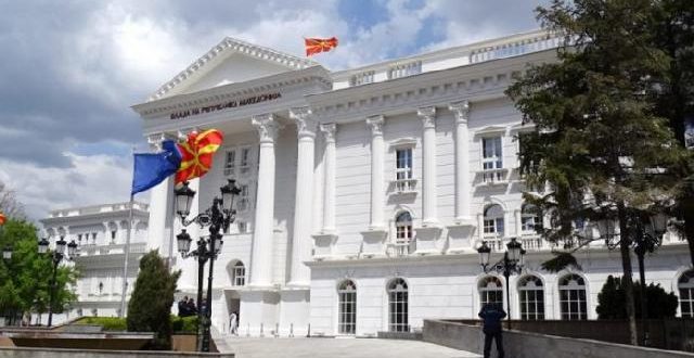 Qeveria e re e Maqedonisë, me 23 ministra 9 shqiptarë ndërsa 6 ministra pa resor