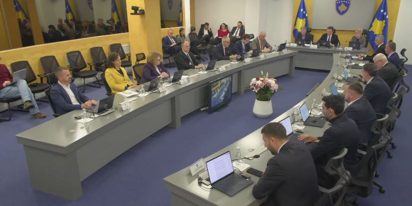 Qeveria në detyrë ndan fonde nga  kursimet  për RTK në