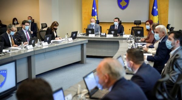 Sot mblidhet Qeveria e Kosovës ku pritet të vendoset për masat e reja kundër virusit korona