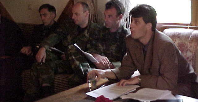 Kosovapressin nuk e ka themeluar, Skënder Krasniqi, por SHP i UÇK-së, më 13 nëntor të vitit 1998, të cilin ai nuk e përmend me asnjë fjalë