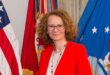 Ish-ministrja e Mbrojtjes e Maqedonisë së Veriut, Radmilla Shekerinska, është emëruar të martën zëvendëssekretare e Përgjithshme e NATO-s, njoftoi aleanca ushtarake. NATO-ja tha se shefi i aleancës, Mark Rutte, vendosi ta emërojë Shekerinskan si zëvendëssekretare të ardhshme. “Kam kënaqësinë të njoftoj emërim e Radmila Shekerinska si zëvendëssekretare të Përgjithshme. Ajo beson vërtet në NATO, e di punën që nevojitet për të qenë pjesë e aleancës, dhe çfarë do të thotë të jesh anëtar i plotë”, tha Rutte. Ajo do ta marrë zyrtarisht detyrën e re në fund të këtij viti, duke qenë se ka shërbyer në të kaluarën si zëvendësministre për Integrim Evropian dhe ministre e Mbrojtjes e Maqedonisë, përfshirë gjatë kohës kur vendi i saj iu bashkua aleancës së NATO-s më 2020. Shekerinska do ta zëvendësojë zëvendëssekretarin e Përgjithshëm në detyrë, Boris Ruge, i cili e mori këtë pozitë përkohësisht në fillim të vjeshtës, pasi zëvendëssekretari i atëhershëm, Mirçea Geoana njoftoi se do të garonte për president të Rumanisë.