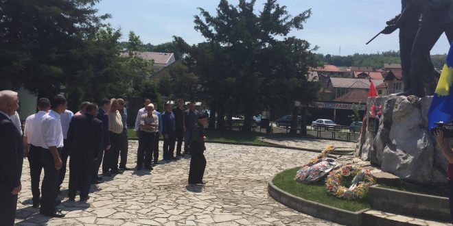 Në Rahovec sot mbahet manifestimi tradicional, kulturor e përkujtimor, “Flaka e Janarit”