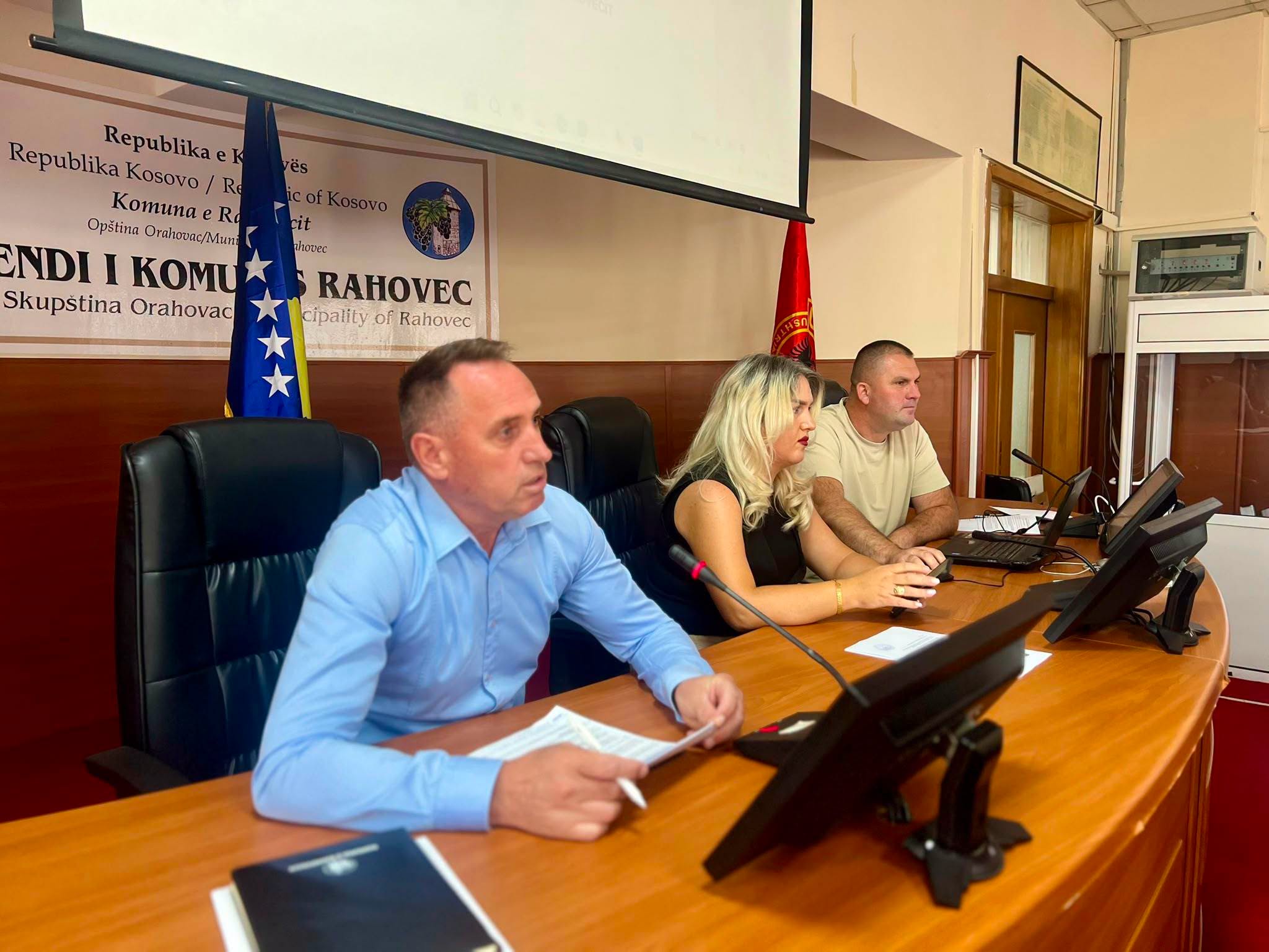 U mbajt konsultimi publik për planin e reagimit emergjent