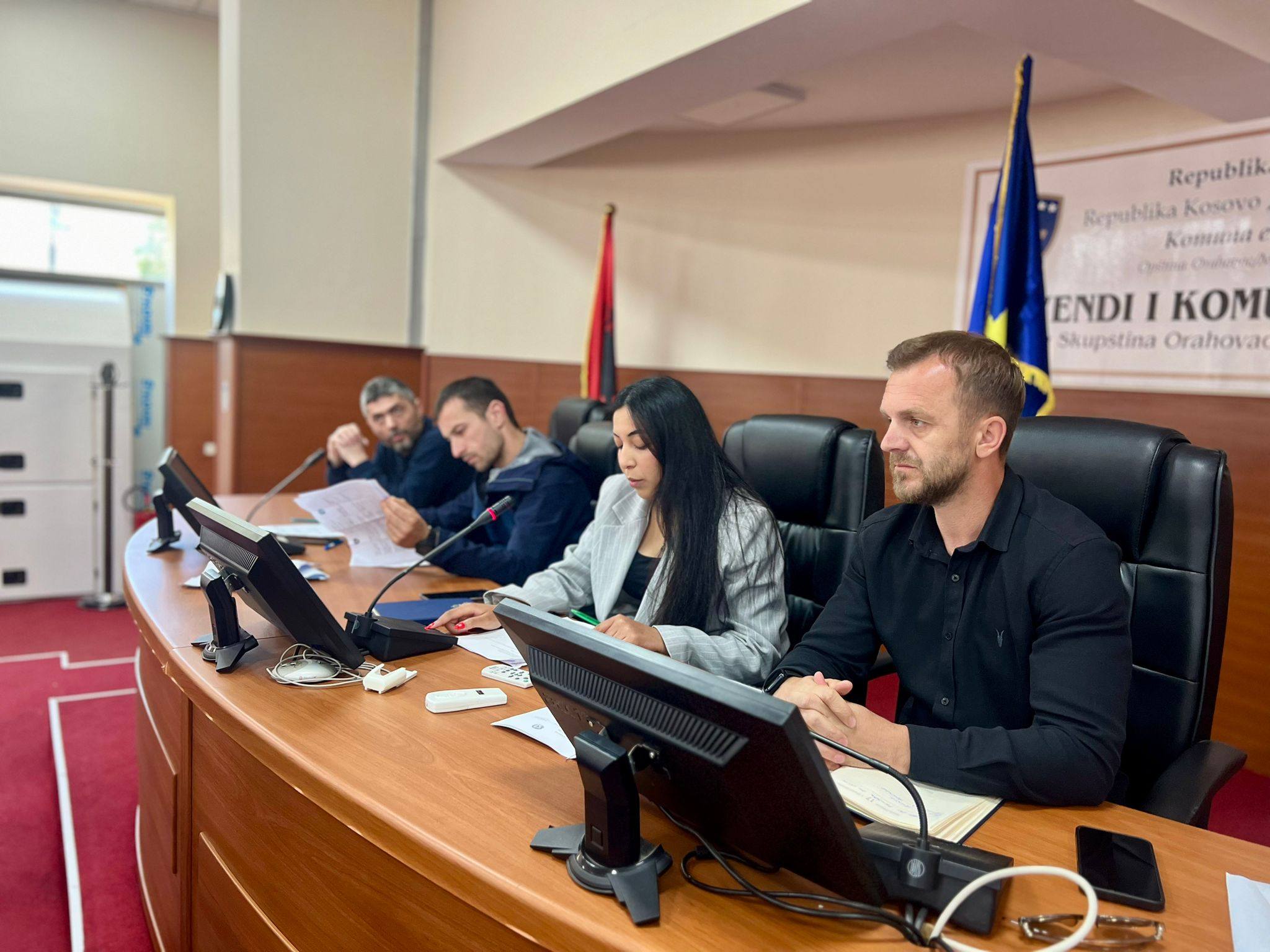 Komiteti për Komunitete mbajti mbledhjën e rregullt  të Dytën për Vitin 2026