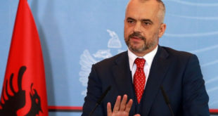 Edi Rama: Sikur e shihni jam mirë, nuk jam në një spital të Berlinit, por në zyrën time, në Tiranë