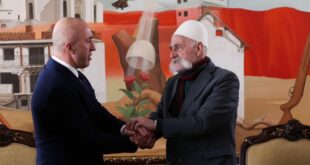 Kryetari i AAK-së Ramush Haradinaj sot në orën 11:00, do të bëjë homazhe në nderim të dëshmorëve të kombit në Prekaz
