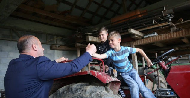 Haradinaj premton përkrahje për bujqësi