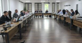 Prezantohet raporti për ngritjen e profilit ekonomik të sektorit pyjor në Kosovës