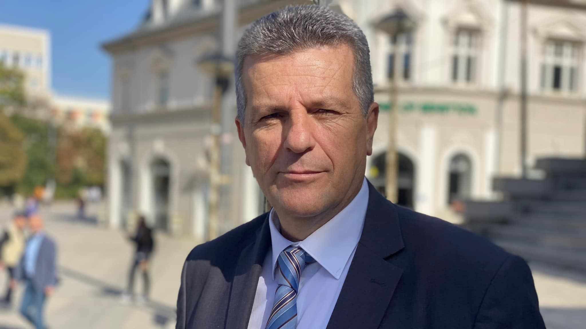 mr-sc-refik-hasani-standardet-e-dyfishta-nga-be-ja-per-pakicen-shqiptare-ne-serbi-dhe-pakicen-serbe-ne-kosove