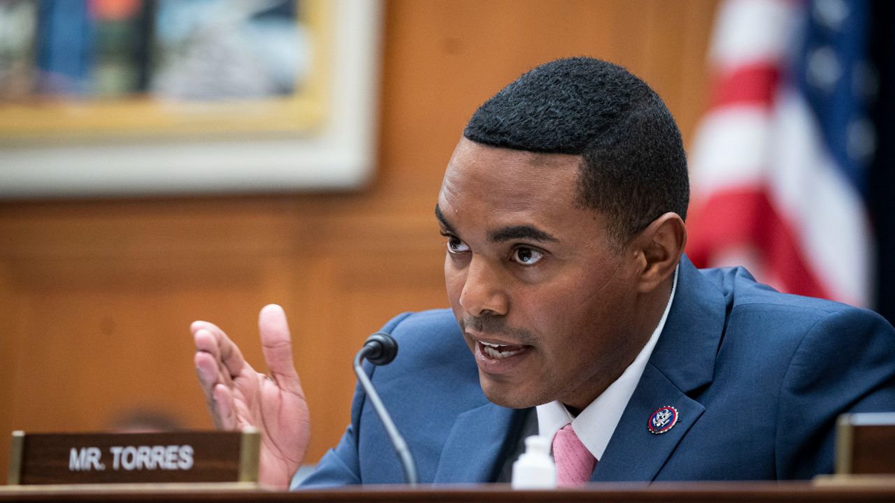 Ritchie Torres  Ministrja serbe përqafoi gjenocidin ndaj shqiptarëve  duhet të japë dorëheqje