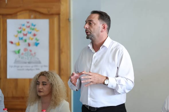 Janë mbajtur dëgjimet publike buxhetore në Likoc dhe në Qirez