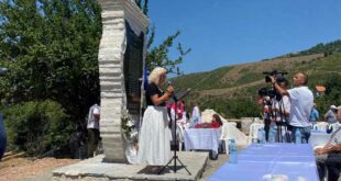 Prof.dr. Sabile Keçmezi- Basha: LUSNA DHE LUMA – ATY KU RREH ZEMRA E KOMBIT