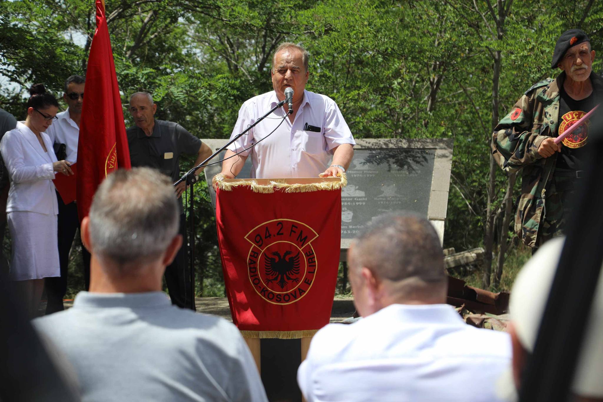 Sadik Halitjaha  Analizë mbi shkrimin e Besim Qeriqit më 17 nëntor 2025  dhe reagimin e Dilaver Goxhajt ndaj RKL së