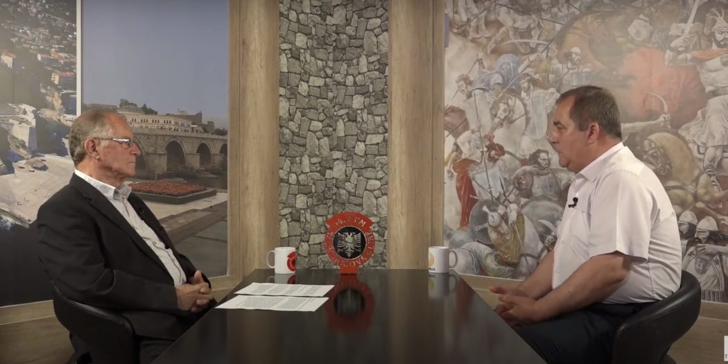 e-vecanta-dhe-vlerat-e-autorit-ahmet-qeriqi-te-romani-burgu