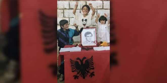 Zymer Mehani: Si i ktheu Shqipe Krasniqi lotët e varrimit të kushëririt në urë pajtimi