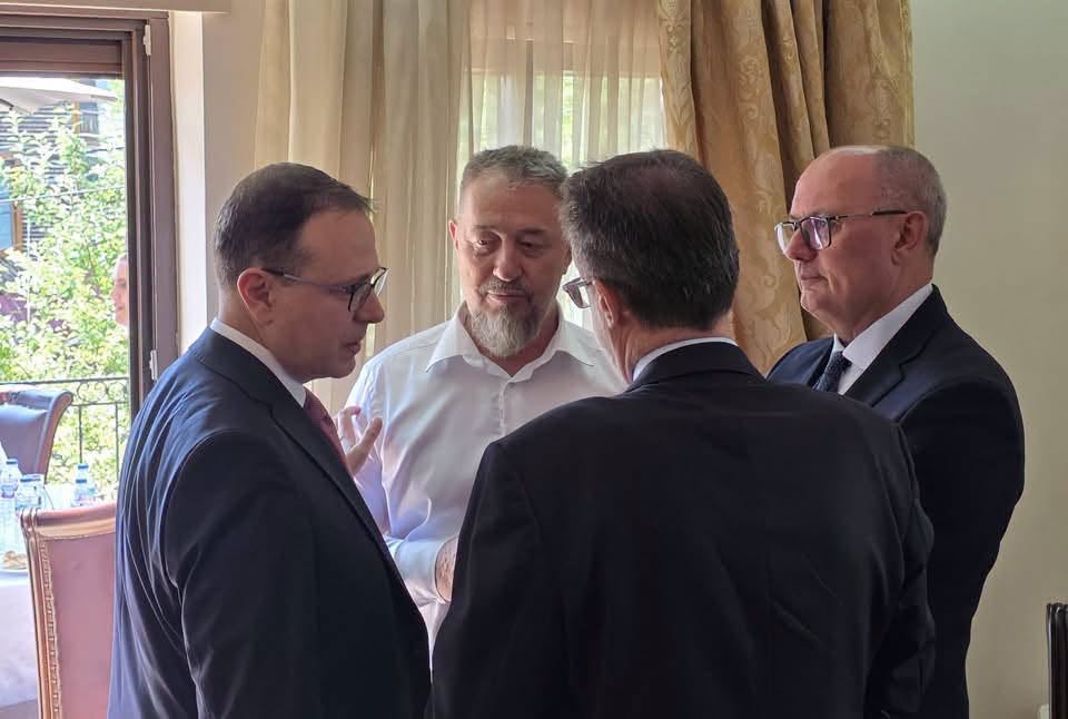 Kryetari Lushtaku mori pjesë në ceremoninë e organizuar me rastin Ditës së Demokracisë dhe Unitetit Kombëtar të Turqisë