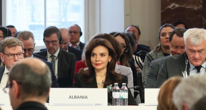 Spiropali në ministerialin e OSBE së  Siguria në rajon nis me njohjen e Kosovës si shtet sovran