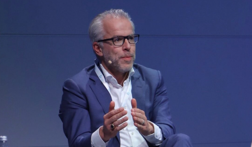 Eurodeputeti Thijs Reuten paralajmëron njohje të re brenda vitit dhe kërkon fundin e bllokadës