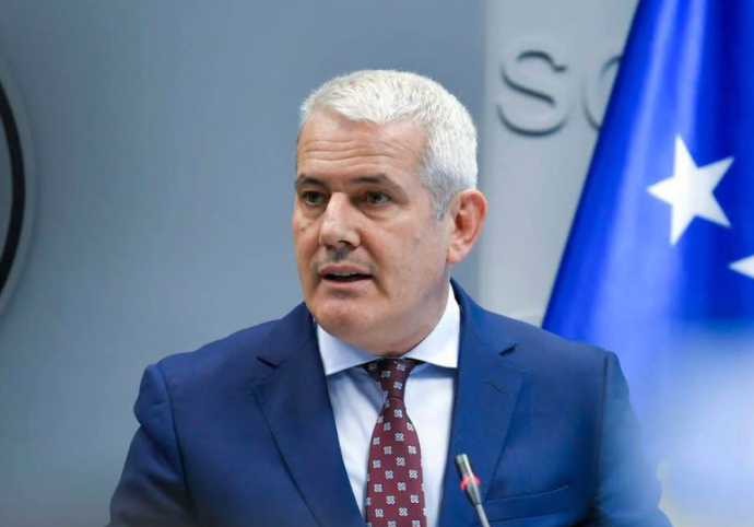Xhelal Sveçla shpallet fajtor për gazin lotsjellës në Kuvend  avokati paralajmëron ankesë