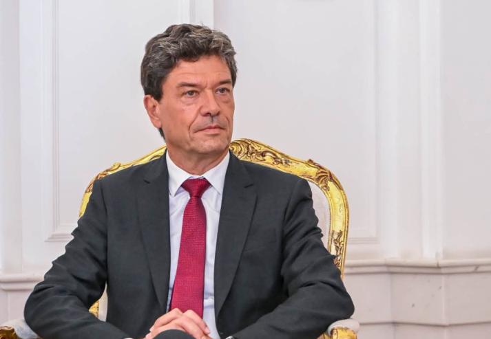 Ambasadori i ri francez Jean François Huchet nis detyrën në Kosovë