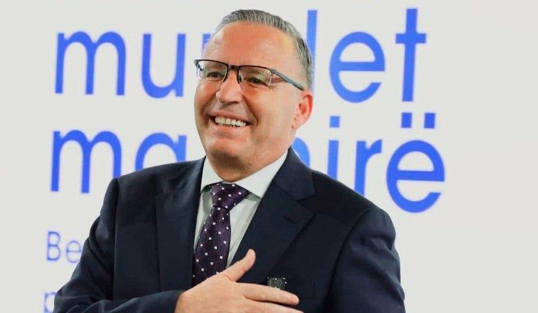 Bedri Hamza shpall kandidaturën për kryetar të PDK së  Koha për një kapitull të ri të fitoreve