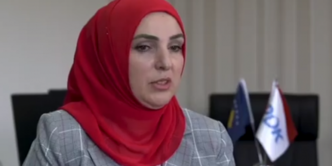 Besa Ismaili: “Avokati i “heshtur” i Vetëvendosjes nuk është duke u ndalur nga ushtrimi i dhunës psiqike edhe fizike