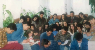 32 vjet nga fillimi i masave të dhunshme në Universitetin e Prishtinës dhe angazhimi për ndalimin e shollës shqipe në Kosovë