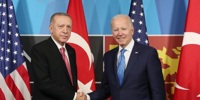Joe Biden diskuton me Erdoganin lidhur mbi kërkesën e Suedisë për anëtarësim në NATO