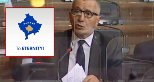 Deputeti shqiptar në Kuvendin e Serbisë, Shaip Kamberi i përgjigjet Vuçiqit me një hartë dhe flamur të Kosovës