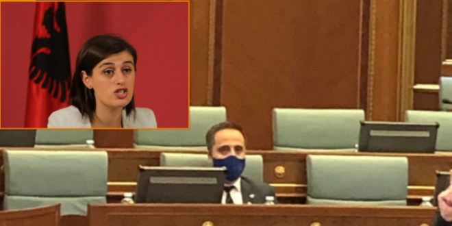 Deputetja e Vetëvendosjes, Saranda Bogujevci e quan zëvendës-kryeministrin Selmanaj të pafytyrë e as dinjitet