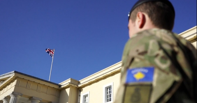 Nëntogeri i FSK-së, Klevis Elezaj diplomon në Akademinë Mbretërore Ushtarake të Britanisë