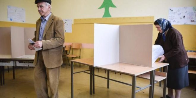Serbët e Graçanicës edhe pse formalisht pranojnë institucionet e Kosovës votuan për zgjedhjet parlamentare të Serbisë