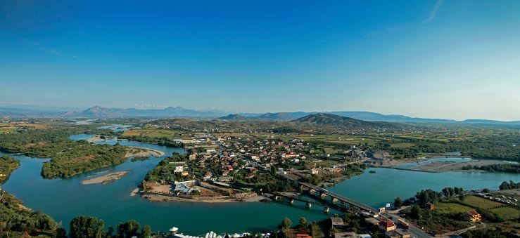 Konsullata serbe në Shkodër përplas politikën shqiptare