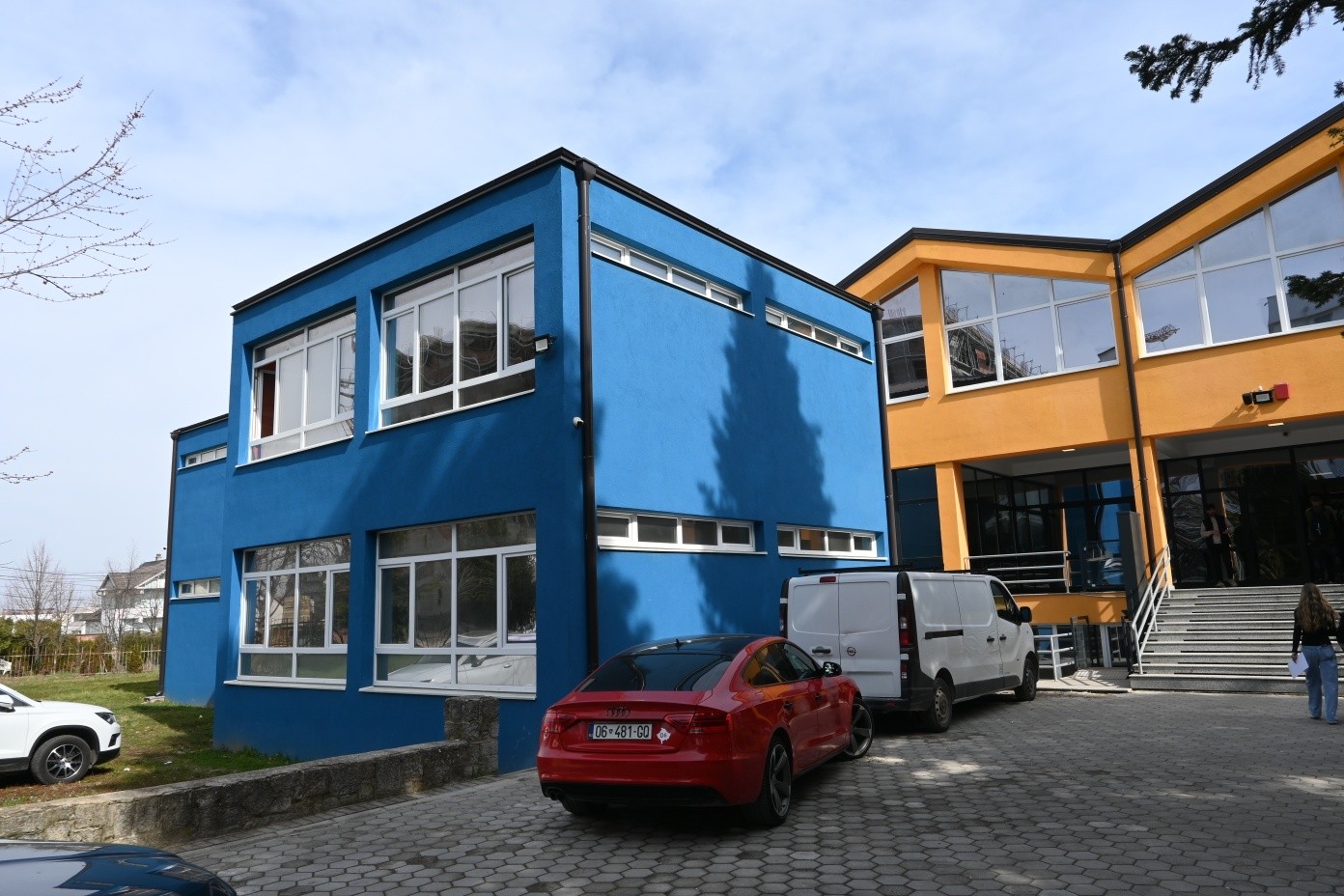 Shënohet dita e shkollës dhe përurohet projekti i renovimit të Gjimnazit  Kuvendi i Lezhës  në Viti