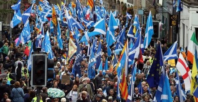 Skocezët, në një marsh të tyre masiv kanë kërkuar pavarësi nga Britania e Madhe