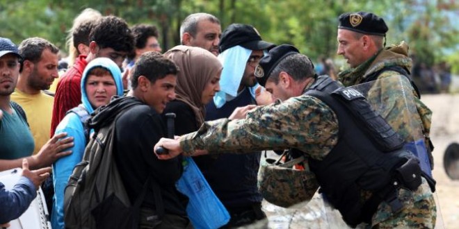 Sllavo-maqedonasit po i keqtrajtojnë refugjatët në kufi me Greqinë