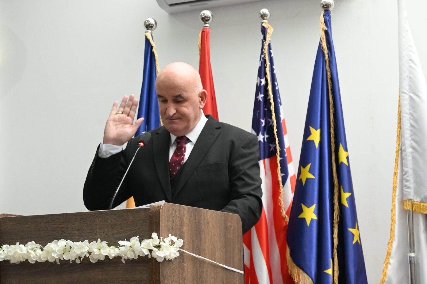 Kryetari Haliti falenderon qytetarët për mandatin katërt në krye të komunës së Vitisë