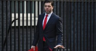 Crabb “Dua të plotësojë pritjet e 17 milionë njerëzve që votuan për daljen e Britanisë nga BE-ja