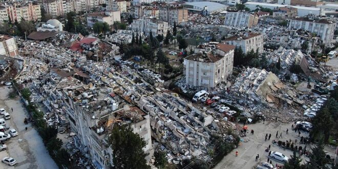 Më shumë se 21 mijë njerëz tashmë dihet se kanë vdekur nga tërmetet e së hënës në Turqi dhe në Siri