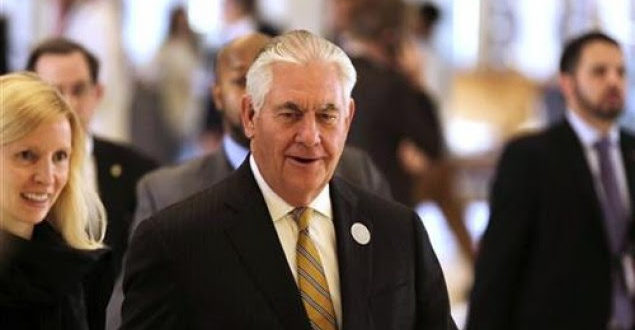 Tillerson viziton Britaninë në shenjë solidarizimi