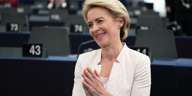 Ursula von der Leyen: E mbështes propozimin për hapjen e negociatave me Maqedoninë e Veriut dhe Shqipërinë