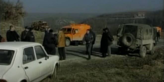 Më 25 dhe 26 nëntor 1997, forcat e Komandantit të UÇK-së, Adem Jashari, ndërmorën dy aksione të fuqishme në Vajanik dhe në Ludovik